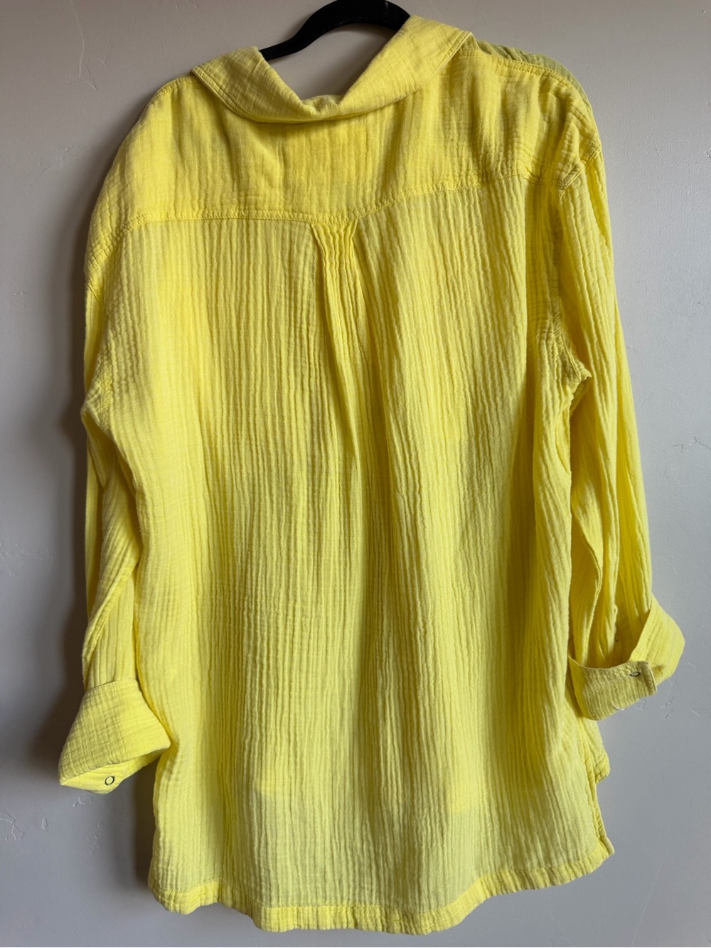 Women’s We The Free (Free People) Button Down Size Medium - Picture 2 of 3